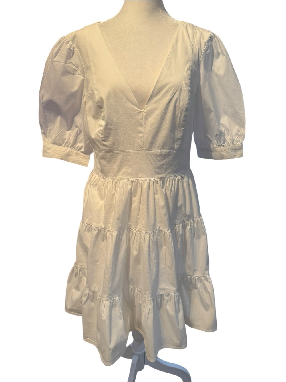 Women’s Michael Michael Kors white lined mini tiered dress EUC Size Medium